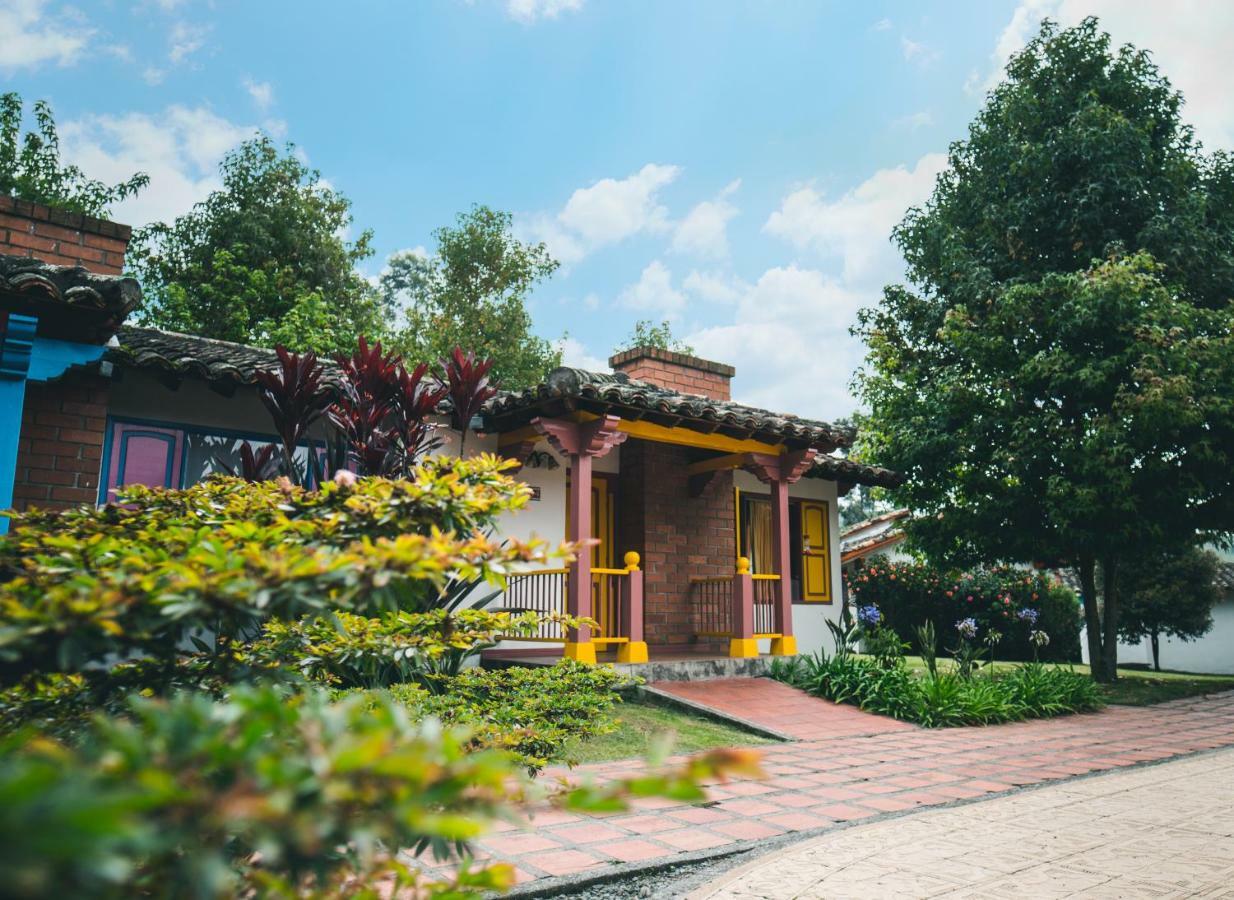 Termales El Otono Otel La Enea Dış mekan fotoğraf The house of Gabriel García Márquez in Araure, Araure State, Venezuela.