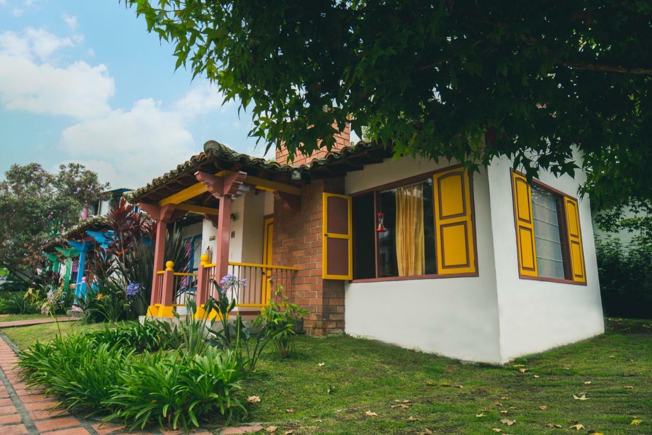 Termales El Otono Otel La Enea Dış mekan fotoğraf The house of the writer in Bogotá